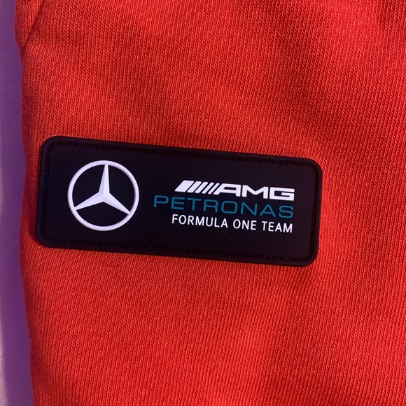 Puma sweats - Picture 2 of 4